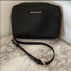 Michael Kors Cross Body Bag